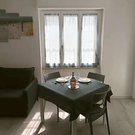 Blue Sea House Apartment
