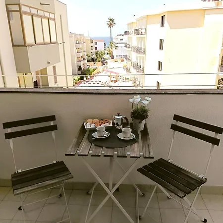 Blue Sea House Apartment *